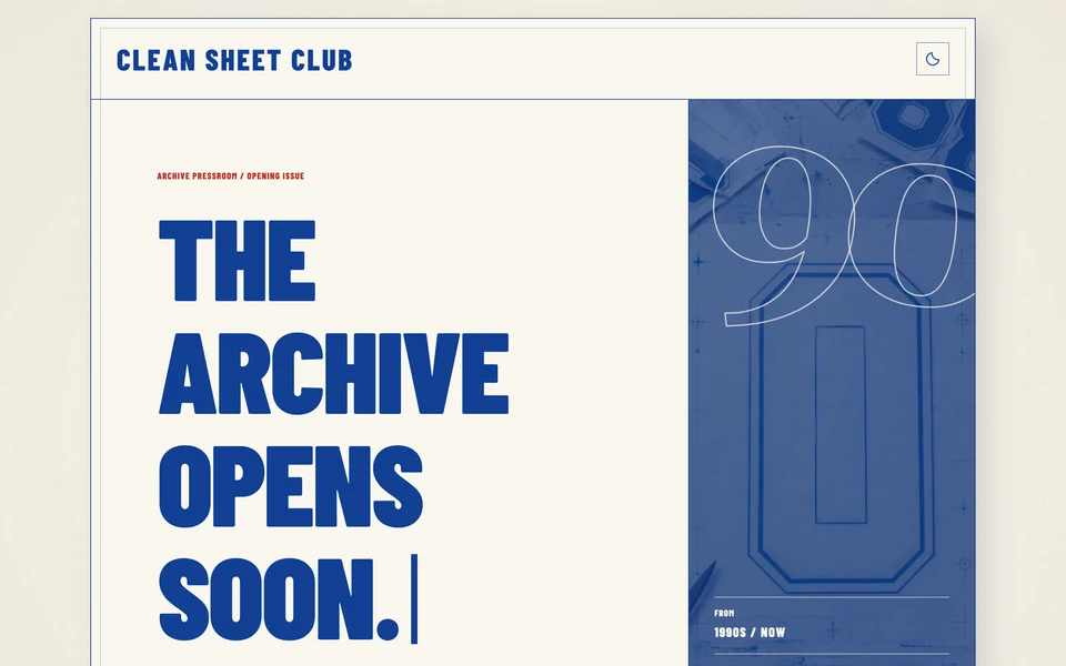 Helle Coming-soon-Seite des Clean Sheet Club mit blauer Typografie und historischem Trikotmotiv